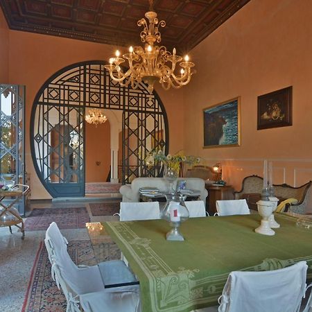 B&B Di Charme Camelie Palazzo Nicotra Ріпосто Екстер'єр фото